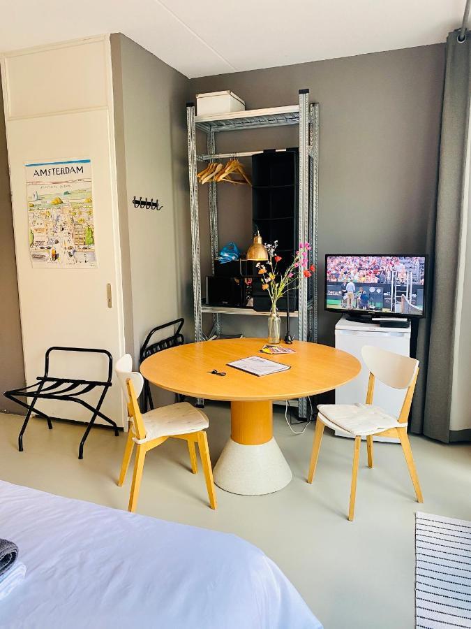 Private Studio With Free Car Parking Άμστερνταμ Εξωτερικό φωτογραφία